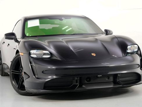 Used 2020 Porsche Taycan Turbo image 4