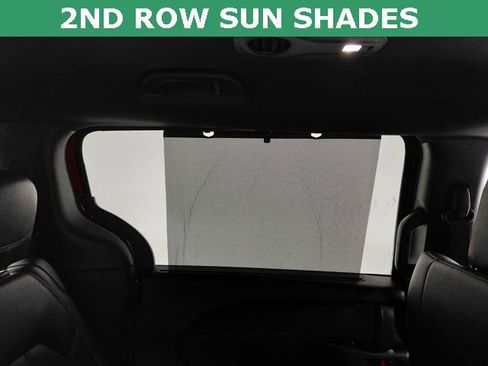 Used 2024 Chrysler Pacifica Touring-L image 5