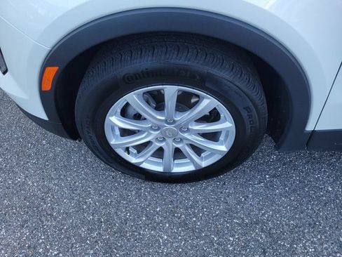 Used 2022 Cadillac XT4 Luxury FWD image 5