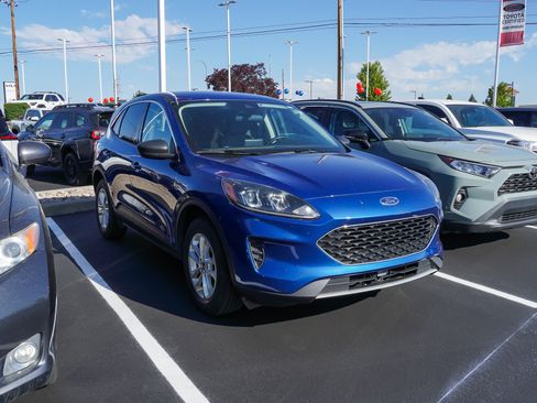 Used 2022 Ford Escape SE w/ Convenience Package AWD/4WD image 2