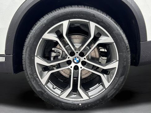 Used 2026 BMW X5 xDrive40i w/ Premium Package AWD/4WD image 37
