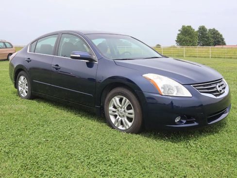 Used 2012 Nissan Altima 2.5 SL w/ 2.5SL Pkg FWD image 4