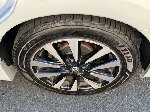 Used 2018 Nissan Altima 2.5 SL FWD image 33