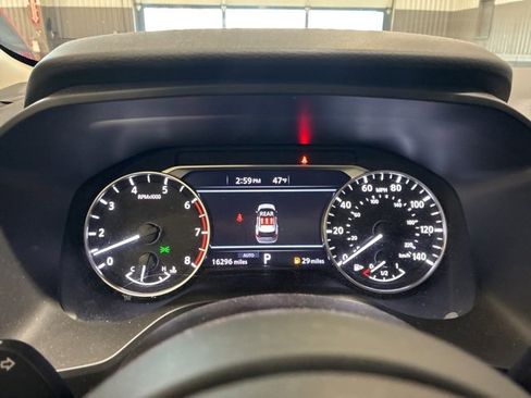 Certified 2024 Nissan Rogue SV w/ SV Premium Package image 19