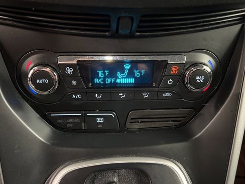 Used 2013 Ford C-MAX SE w/ Winter Pkg image 12