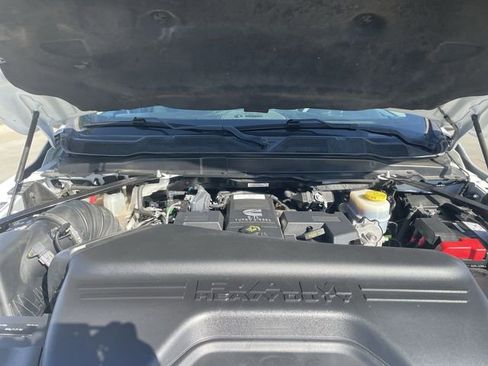 Used 2022 RAM 3500 Big Horn image 29