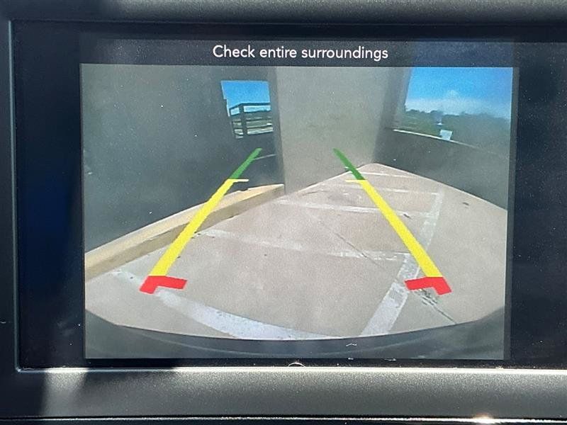 Used 2018 Chrysler Pacifica Touring-L FWD image 53