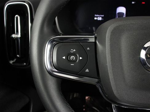 Certified 2023 Volvo C40 P8 Recharge Plus image 10