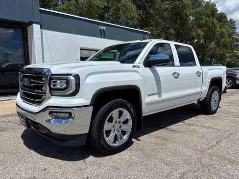 Used 2018 GMC Sierra 1500 SLT AWD/4WD image 2