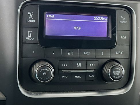 Used 2018 RAM 1500 Express image 21