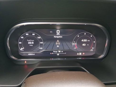 Used 2023 GMC Yukon SLT w/ SLT Luxury Package image 24