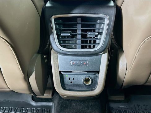 Used 2018 Lincoln MKX Reserve w/ Lincoln MKX Climate Package image 27