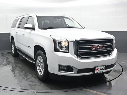 Used 2019 GMC Yukon XL SLT w/ Open Road Package image 4