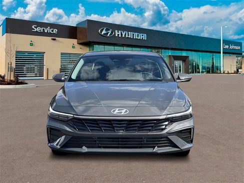New 2026 Hyundai Elantra Blue image 12