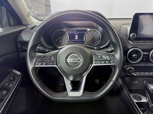 Used 2022 Nissan Sentra SR w/ Trunk Package FWD image 9