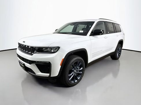 New 2026 Jeep Grand Cherokee L Limited AWD/4WD image 3