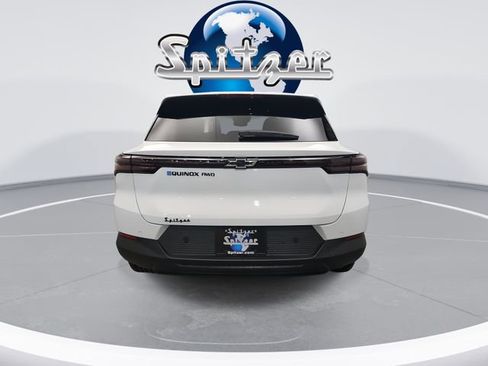 New 2026 Chevrolet Equinox EV LT image 8