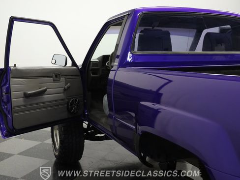 Used 1987 Toyota Pickup 4x4 Regular Cab image 32