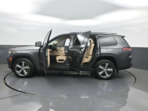 Used 2022 Jeep Grand Cherokee L Limited RWD image 36