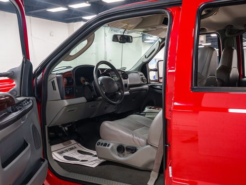 Used 2006 Ford F250 XL AWD/4WD image 29