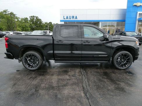 New 2026 Chevrolet Silverado 1500 High Country w/ High Country Premium Package AWD/4WD image 3