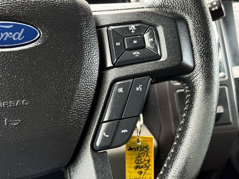 Used 2016 Ford F150 XLT w/ Equipment Group 302A Luxury image 27