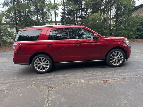 Used 2018 Ford Expedition Limited w/ Equipment Group 302A RWD image 6