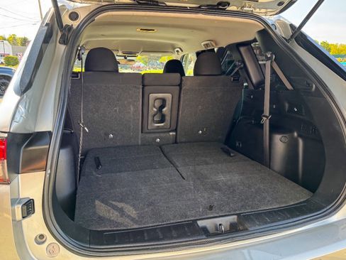 Used 2022 Mitsubishi Outlander ES image 17