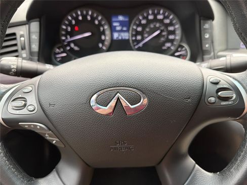 Used 2013 INFINITI M37 w/ Premium Pkg RWD image 11