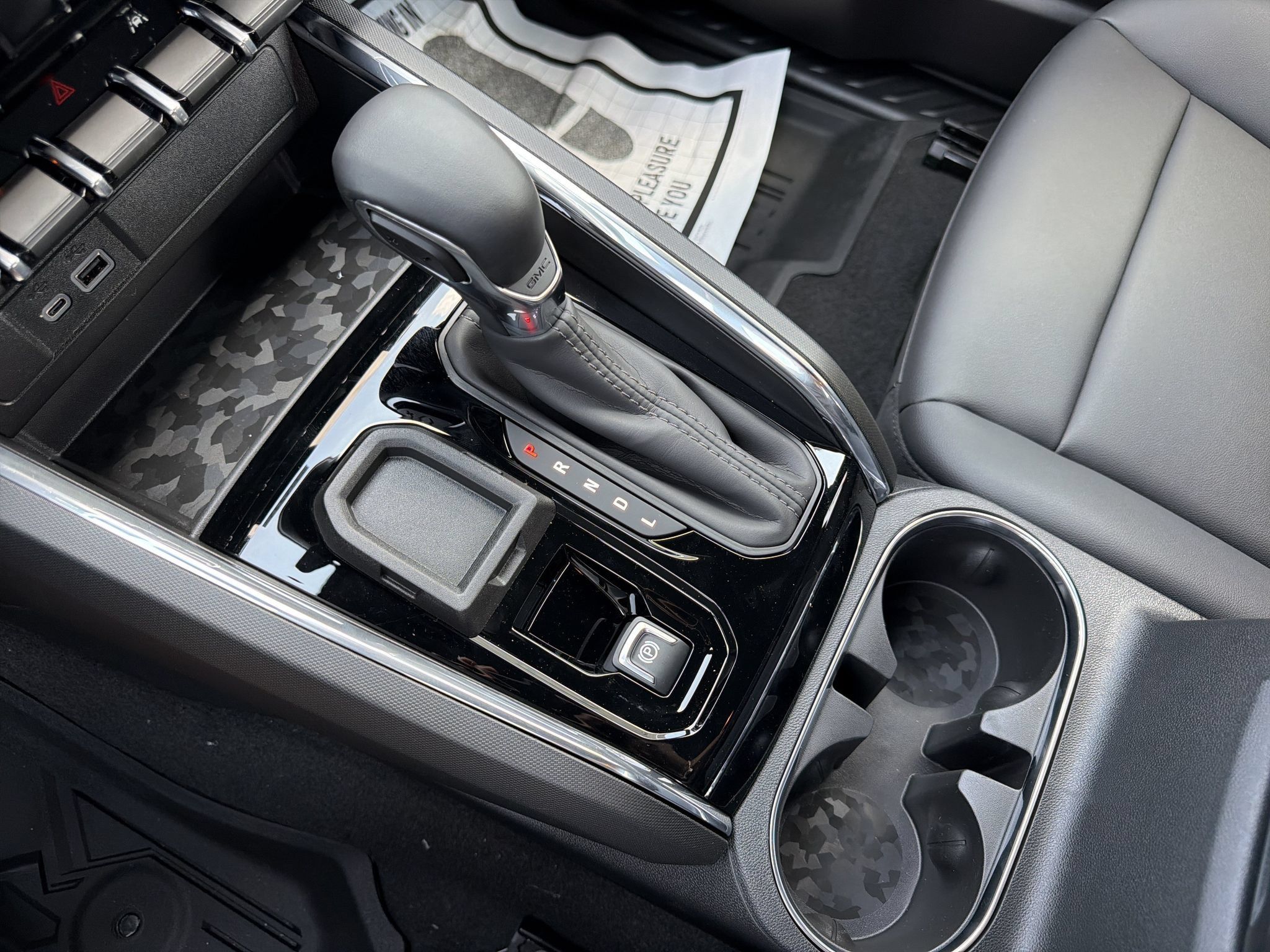 New 2026 GMC Canyon Elevation w/ Convenience Package RWD image 7