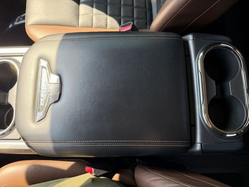 Used 2018 Nissan Titan Platinum Reserve w/ Platinum Utility Package image 30