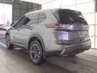 Certified 2025 Nissan Rogue SL w/ Tech Package video 2