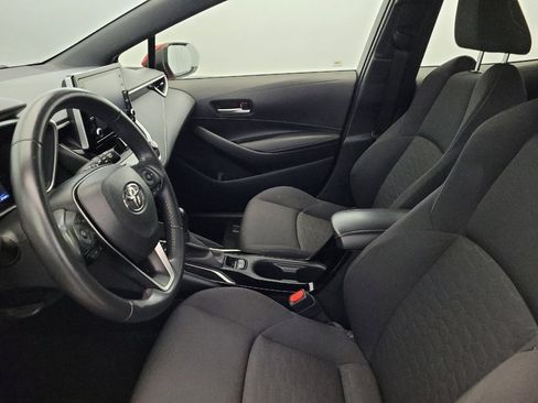 Used 2021 Toyota Corolla SE w/ SE Preferred Package FWD image 17