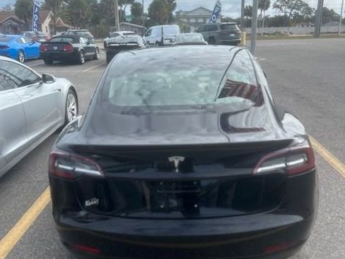 Used 2018 Tesla Model 3 Long Range image 5