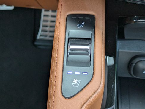 Certified 2025 Kia Telluride SX Prestige X-Line AWD/4WD image 29