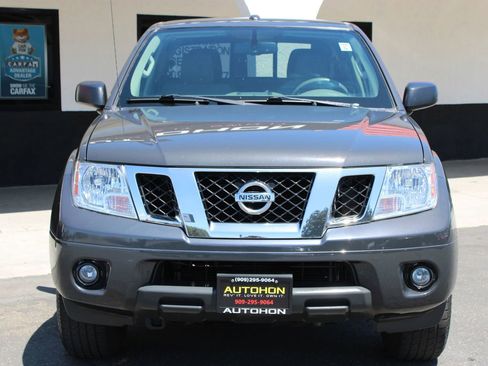 Used 2014 Nissan Frontier SV w/ SV Value Truck Package image 2