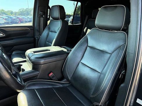 Used 2021 Chevrolet Tahoe Premier RWD image 13
