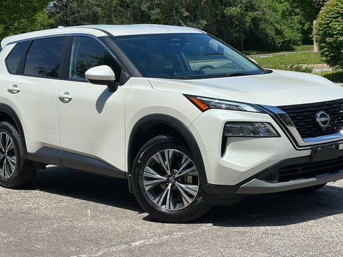Used 2023 Nissan Rogue SV AWD/4WD image 1