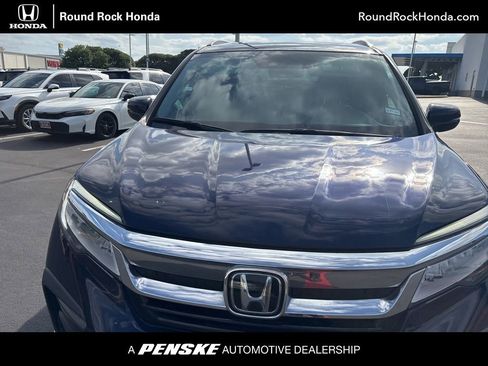 Used 2019 Honda Pilot Touring image 1