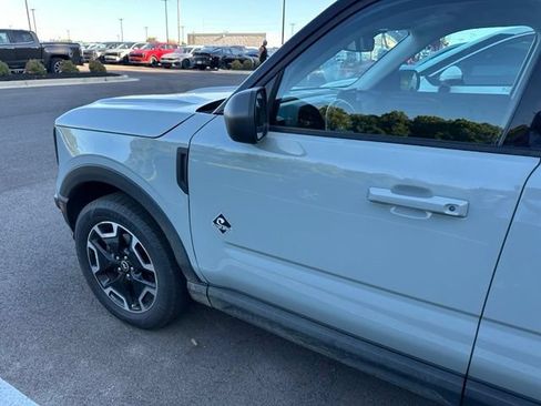 Used 2022 Ford Bronco Sport Outer Banks w/ Tech Package AWD/4WD image 9