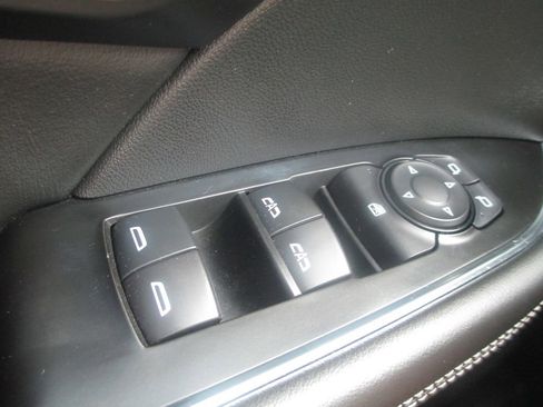 Certified 2022 Buick Envision Avenir w/ Technology Package II FWD image 28