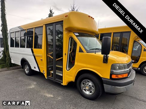 Used 2014 Chevrolet Express 3500 image 1