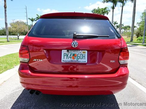 Used 2011 Volkswagen Jetta TDI image 4