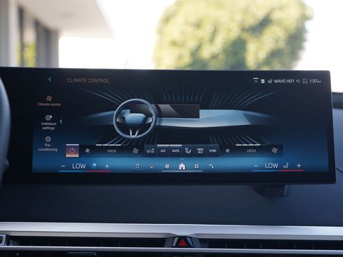 New 2026 BMW iX xDrive45 w/ Executive Package image 17