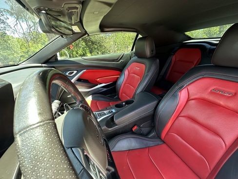 Used 2022 Chevrolet Camaro SS image 16