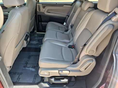 Used 2018 Honda Odyssey EX-L image 25