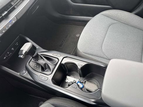 Used 2025 Kia K4 FWD image 20