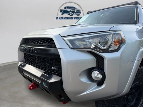 Used 2019 Toyota 4Runner TRD Off-Road Premium AWD/4WD image 3