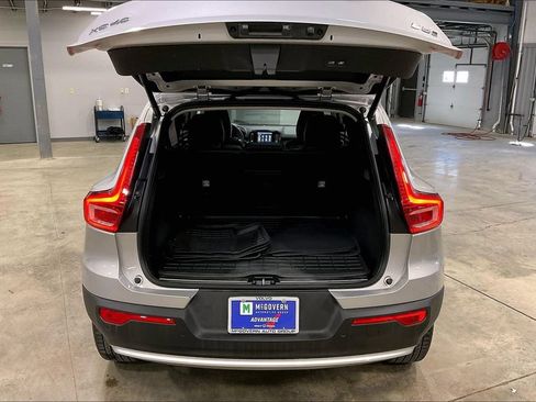 Certified 2023 Volvo XC40 B5 Plus w/ Driver Assist Package AWD/4WD image 35