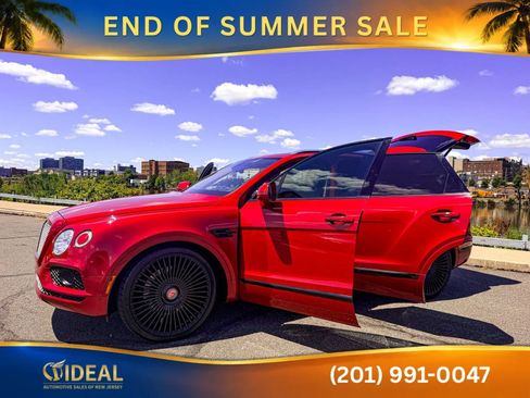 Used 2017 Bentley Bentayga AWD/4WD image 10